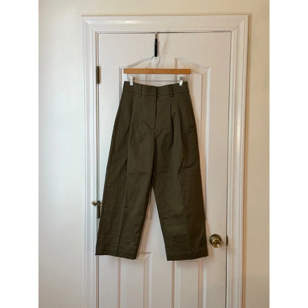 Banana Republic | 2024 Cruz Pleated Wide-Leg Chino 4P Olive Green High Rise Pant
